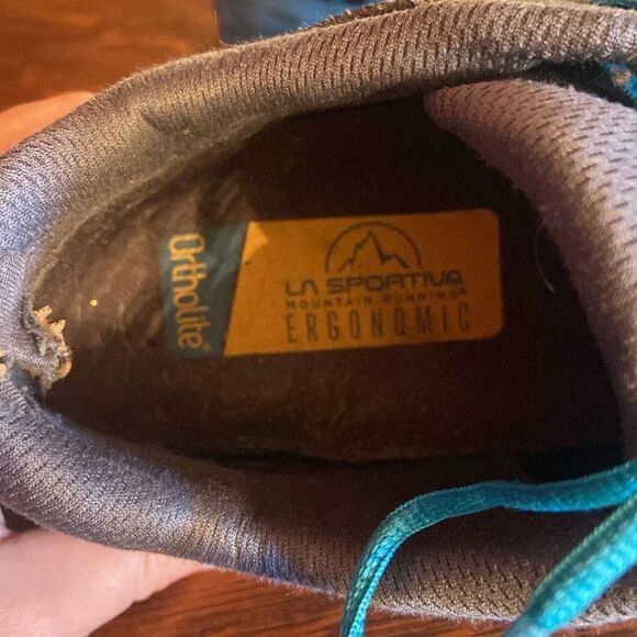 La Sportiva men’s trail shoes - size 10.5 blue, black and yellow - Picture 6 of 11